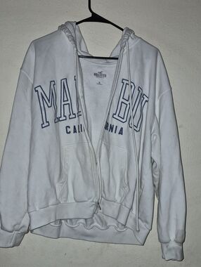 Hollister White Zip-Up Hoodie with Navy Malibu Print